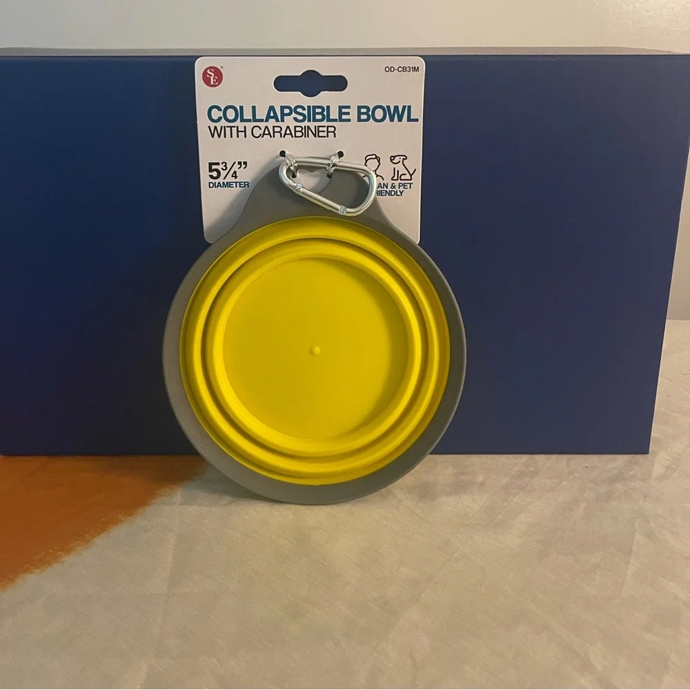 #534- SE Collapsible Bowl with Carabiner 5 3/4” Diameter. Human & Pet Friendly.